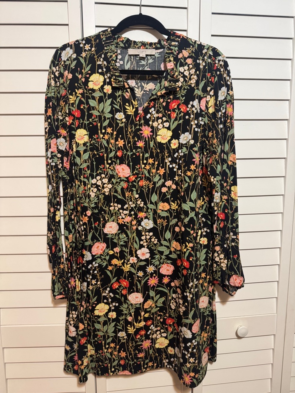 LOFT Black Floral Long-Sleeve Tunic Dress